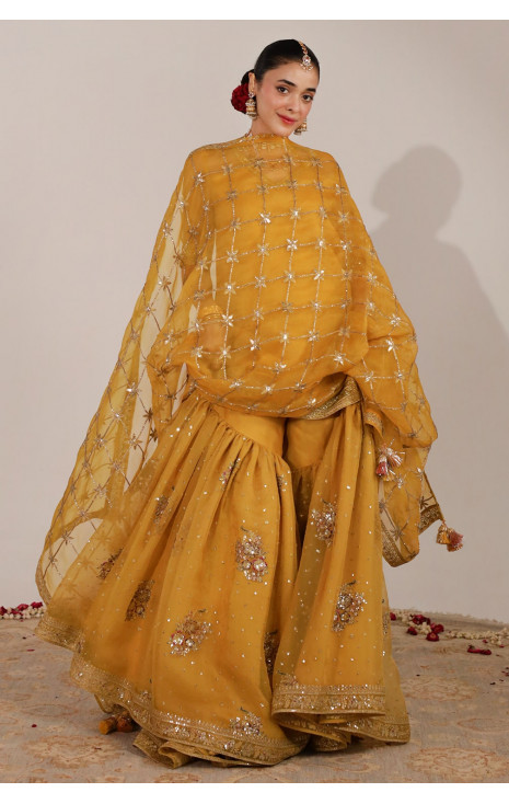 Dandelion Yellow Outfit